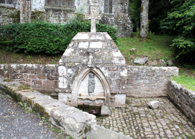 Notre dame de la fontaine blanche